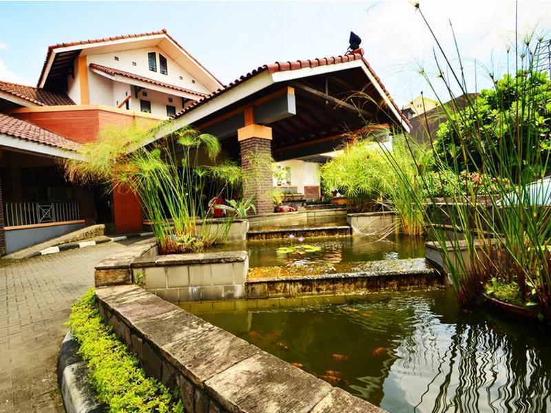 Kazeem Topas Galeria Bandung Zewnętrze zdjęcie